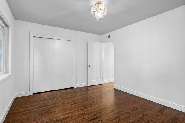 924 9th Ave, Sacramento, CA 95818