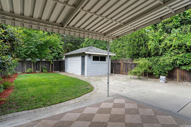 924 9th Ave, Sacramento, CA 95818