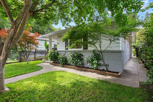 924 9th Ave, Sacramento, CA 95818