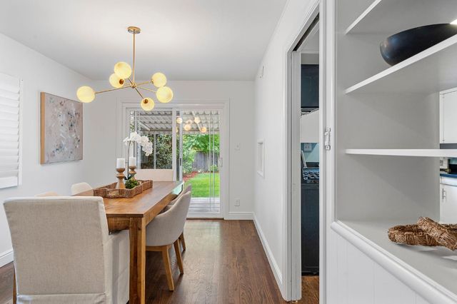 924 9th Ave, Sacramento, CA 95818