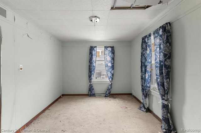 13011 Telegraph Road, Flat Rock, MI 48134