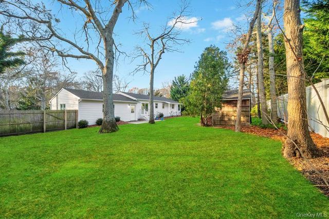 12 George Street, Hampton Bays, NY 11946