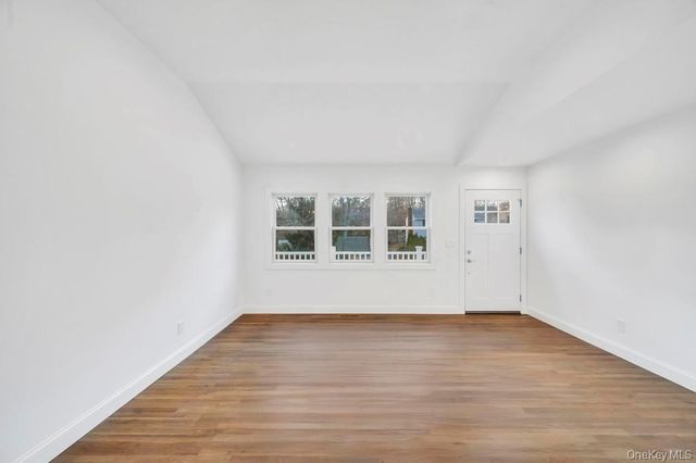 12 George Street, Hampton Bays, NY 11946