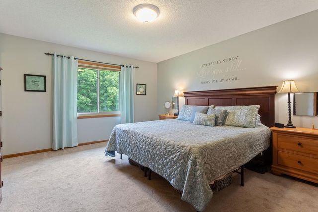 9112 Dunbar Knoll N, Brooklyn Park, MN 55443