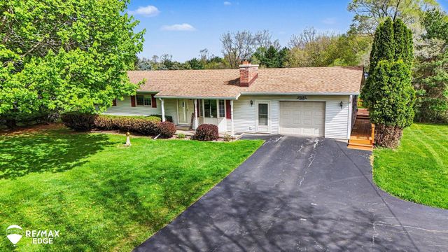 10247 E Coldwater Road, Davison, MI 48423