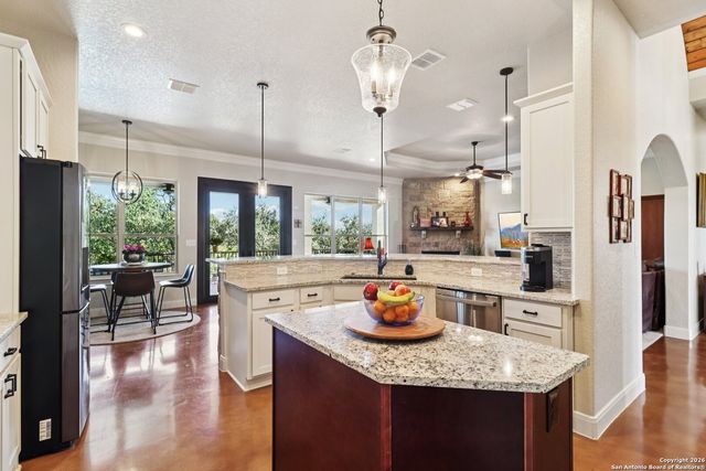 156 Pr 2771, Mico, TX 78056