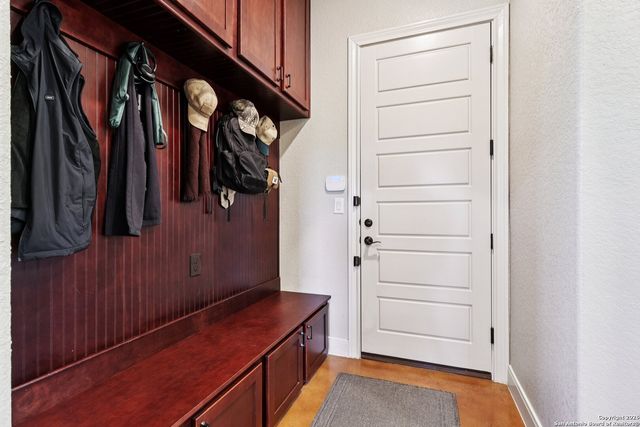 156 Pr 2771, Mico, TX 78056