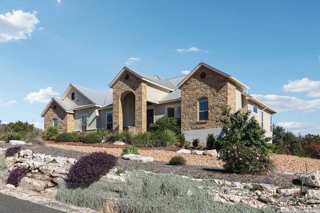 156 Pr 2771, Mico, TX 78056