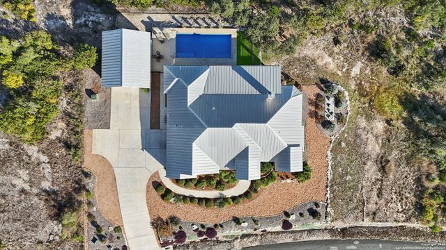 156 Pr 2771, Mico, TX 78056