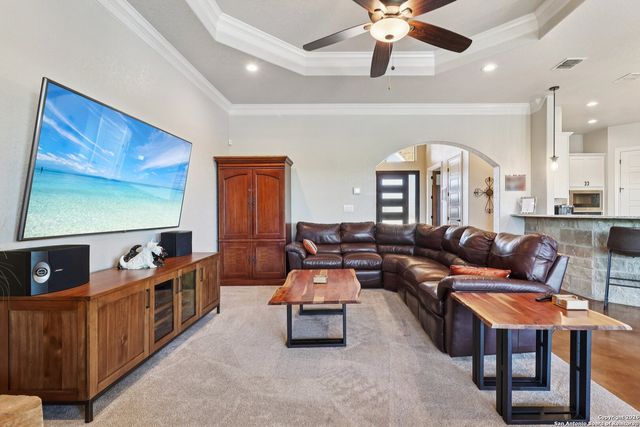 156 Pr 2771, Mico, TX 78056