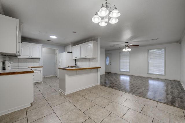 25 Thomas Circle, Greenbrier, AR 72058