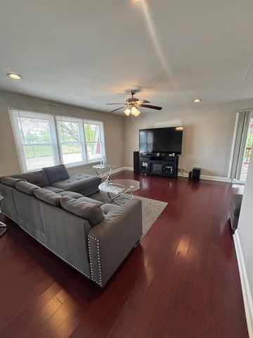 17501 Winston Drive, Country Club Hills, IL 60478