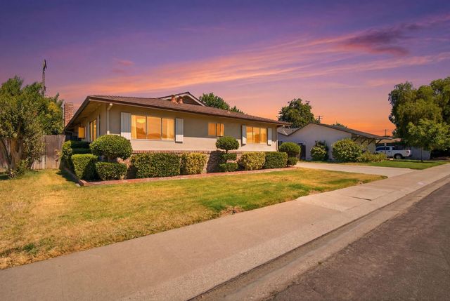 2306 Monticello Ave, Modesto, CA 95350