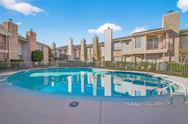 3100 Jeanetta Street 302, Houston, TX 77063