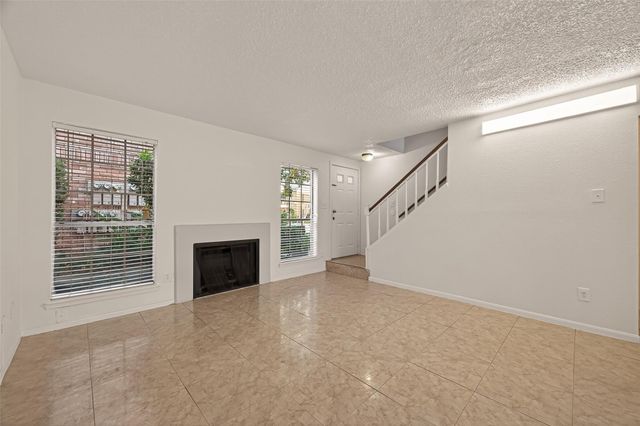 3100 Jeanetta Street 302, Houston, TX 77063