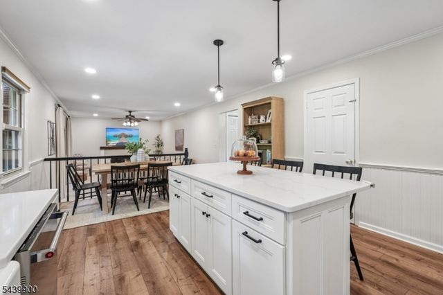 4 Holyoke Rd, Wayne Twp., NJ 07470