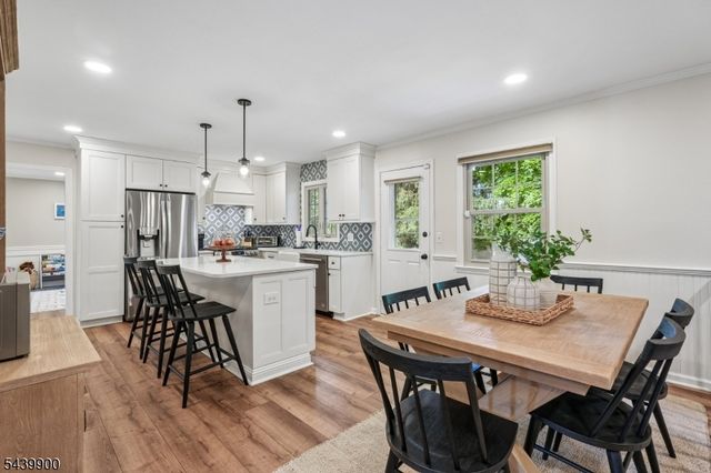 4 Holyoke Rd, Wayne Twp., NJ 07470