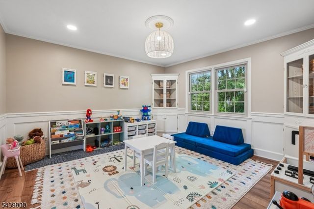4 Holyoke Rd, Wayne Twp., NJ 07470