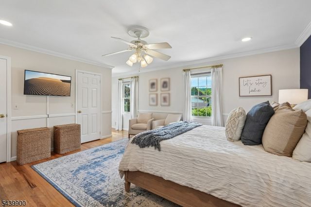 4 Holyoke Rd, Wayne Twp., NJ 07470