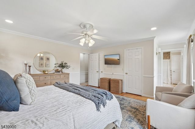 4 Holyoke Rd, Wayne Twp., NJ 07470
