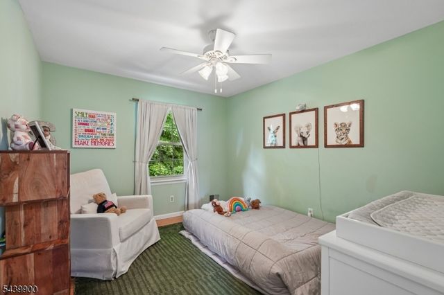 4 Holyoke Rd, Wayne Twp., NJ 07470