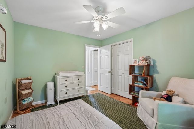 4 Holyoke Rd, Wayne Twp., NJ 07470