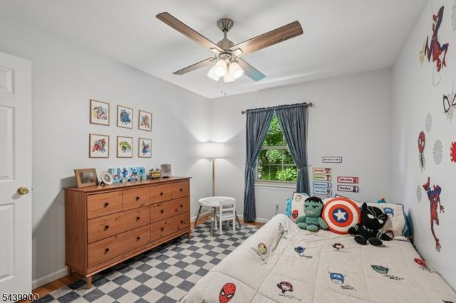 4 Holyoke Rd, Wayne Twp., NJ 07470