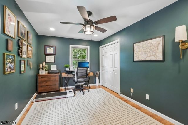 4 Holyoke Rd, Wayne Twp., NJ 07470