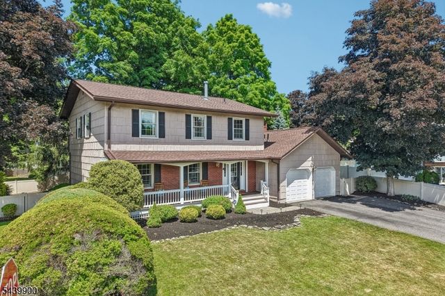 4 Holyoke Rd, Wayne Twp., NJ 07470