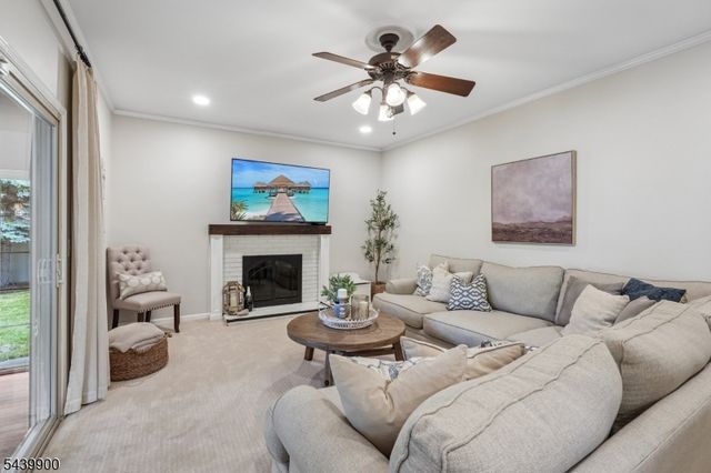 4 Holyoke Rd, Wayne Twp., NJ 07470