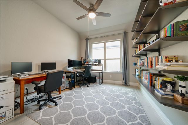 2232 Clements Shore Lane, La Porte, TX 77571