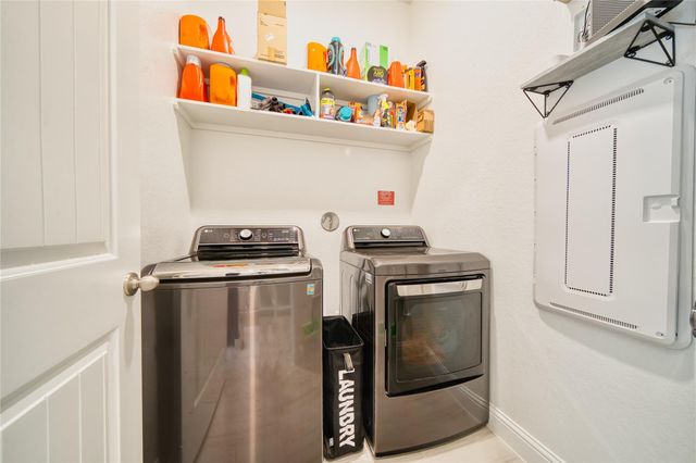 2232 Clements Shore Lane, La Porte, TX 77571