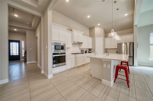 2232 Clements Shore Lane, La Porte, TX 77571