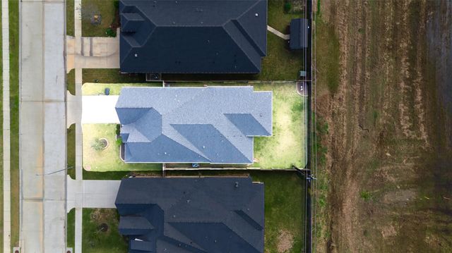 2232 Clements Shore Lane, La Porte, TX 77571