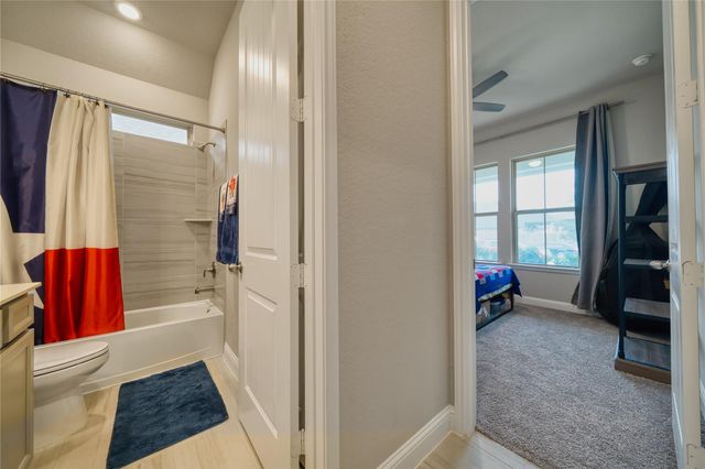 2232 Clements Shore Lane, La Porte, TX 77571