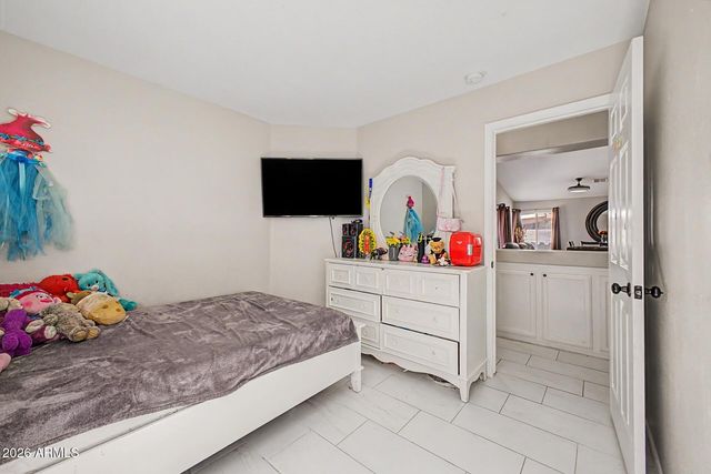 9961 W MACKENZIE Drive, Phoenix, AZ 85037