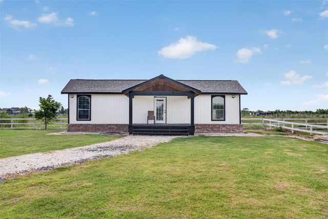2672 Harrison Road, Sealy, TX 77474