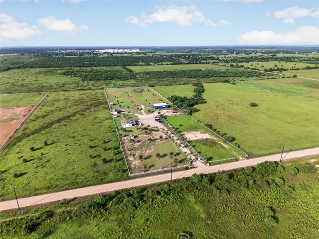 2672 Harrison Road, Sealy, TX 77474