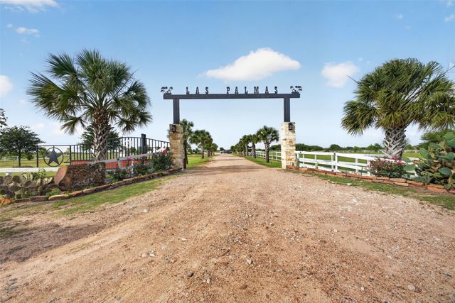 2672 Harrison Road, Sealy, TX 77474