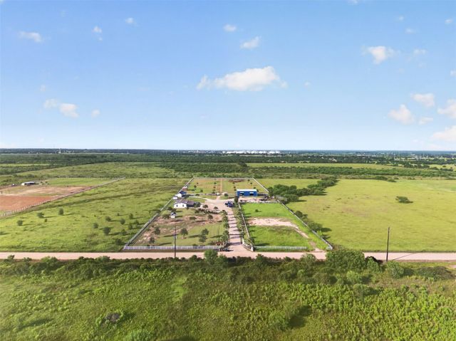 2672 Harrison Road, Sealy, TX 77474