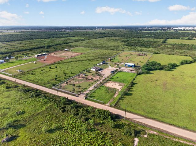 2672 Harrison Road, Sealy, TX 77474