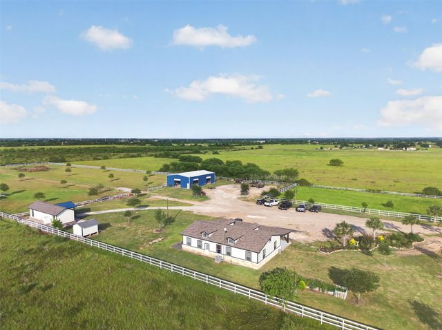 2672 Harrison Road, Sealy, TX 77474