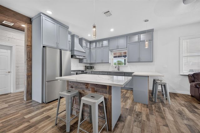 2672 Harrison Road, Sealy, TX 77474