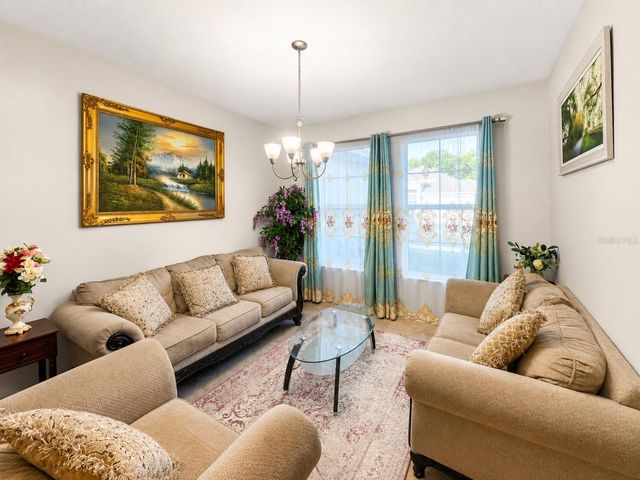 7506 LUPINE DR, Tampa, FL 33610
