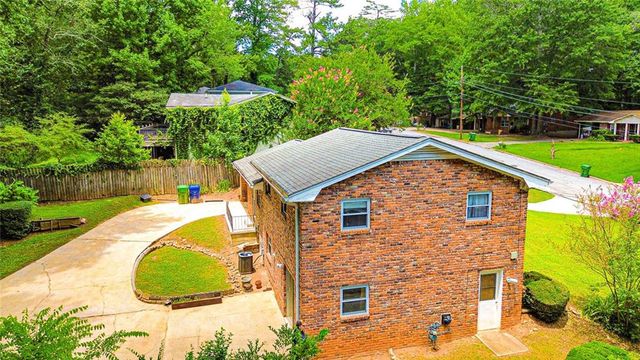 3418 Valley Ridge Terrace SW, Atlanta, GA 30331