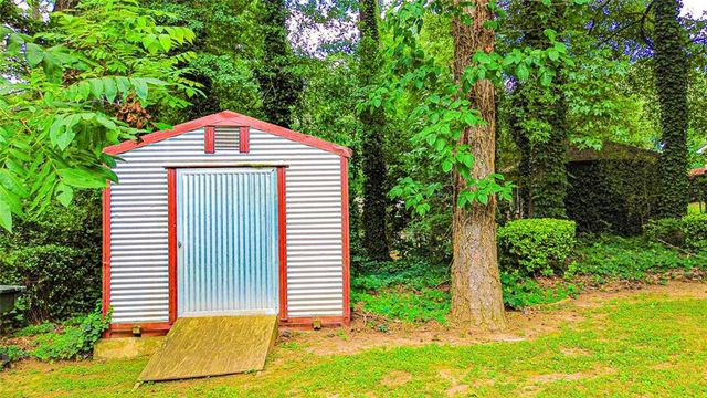 3418 Valley Ridge Terrace SW, Atlanta, GA 30331