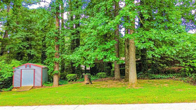 3418 Valley Ridge Terrace SW, Atlanta, GA 30331