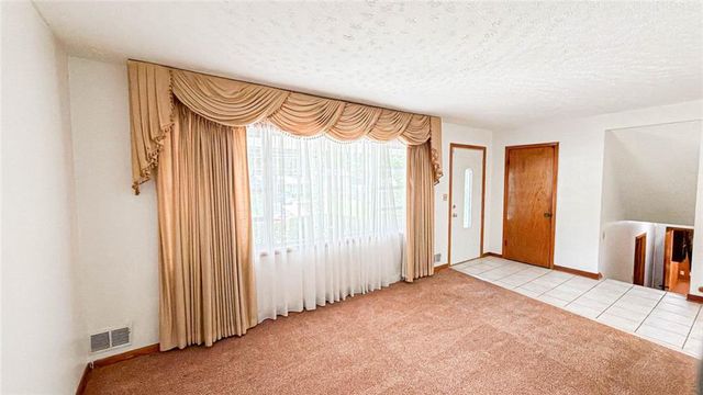3418 Valley Ridge Terrace SW, Atlanta, GA 30331