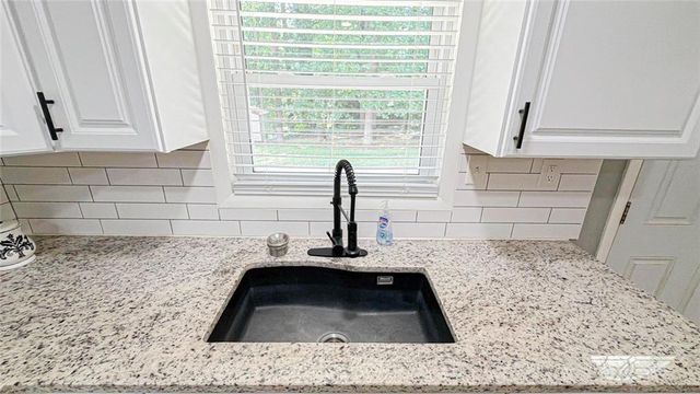 3418 Valley Ridge Terrace SW, Atlanta, GA 30331
