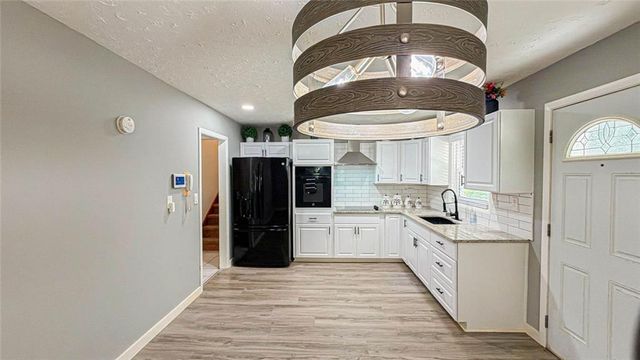 3418 Valley Ridge Terrace SW, Atlanta, GA 30331